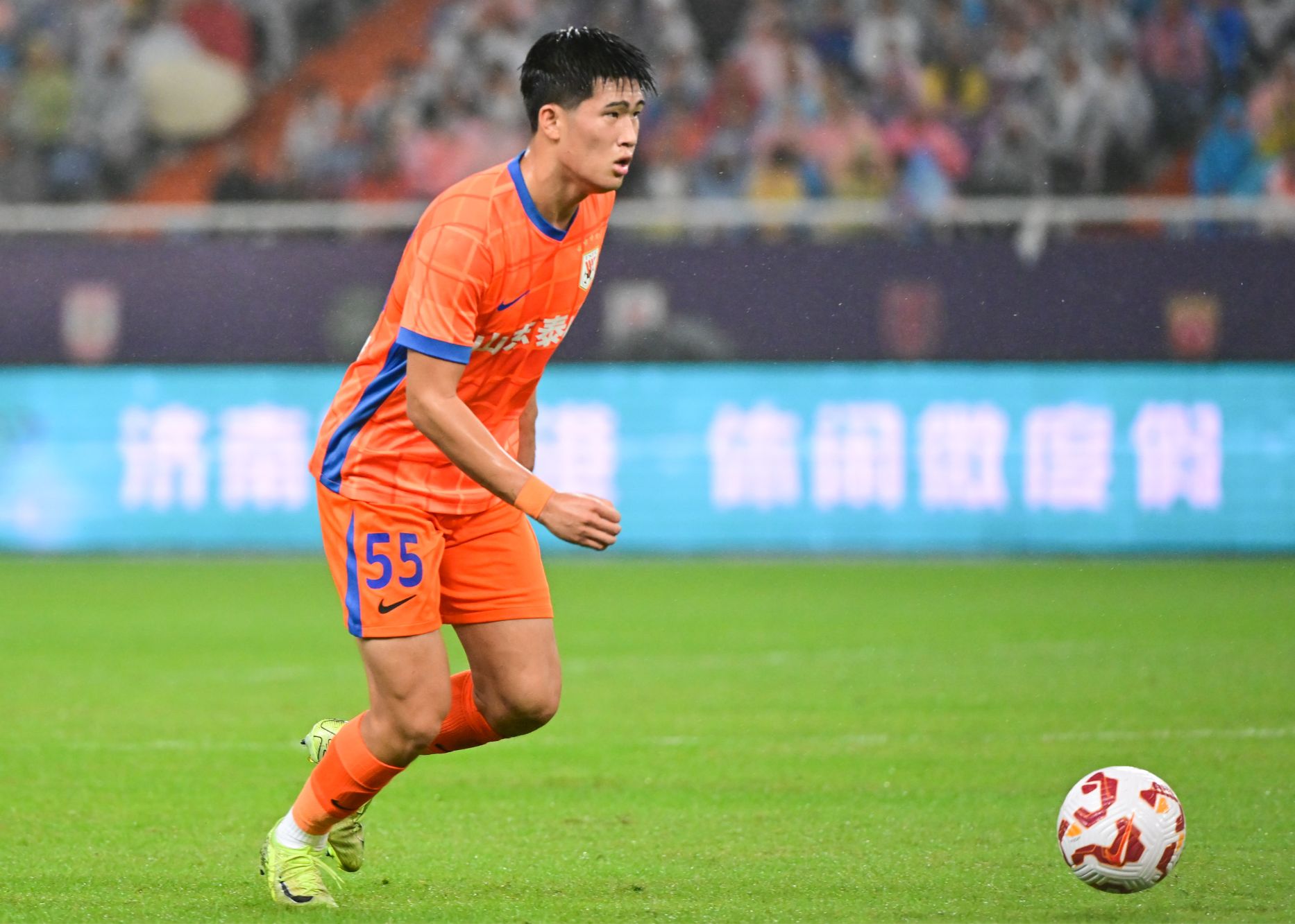 Lu Media: Peng Xiao sofreu uma lesão no ligamento do tornozelo e perdeu as finais de Taishan e perdeu a Copa Panda