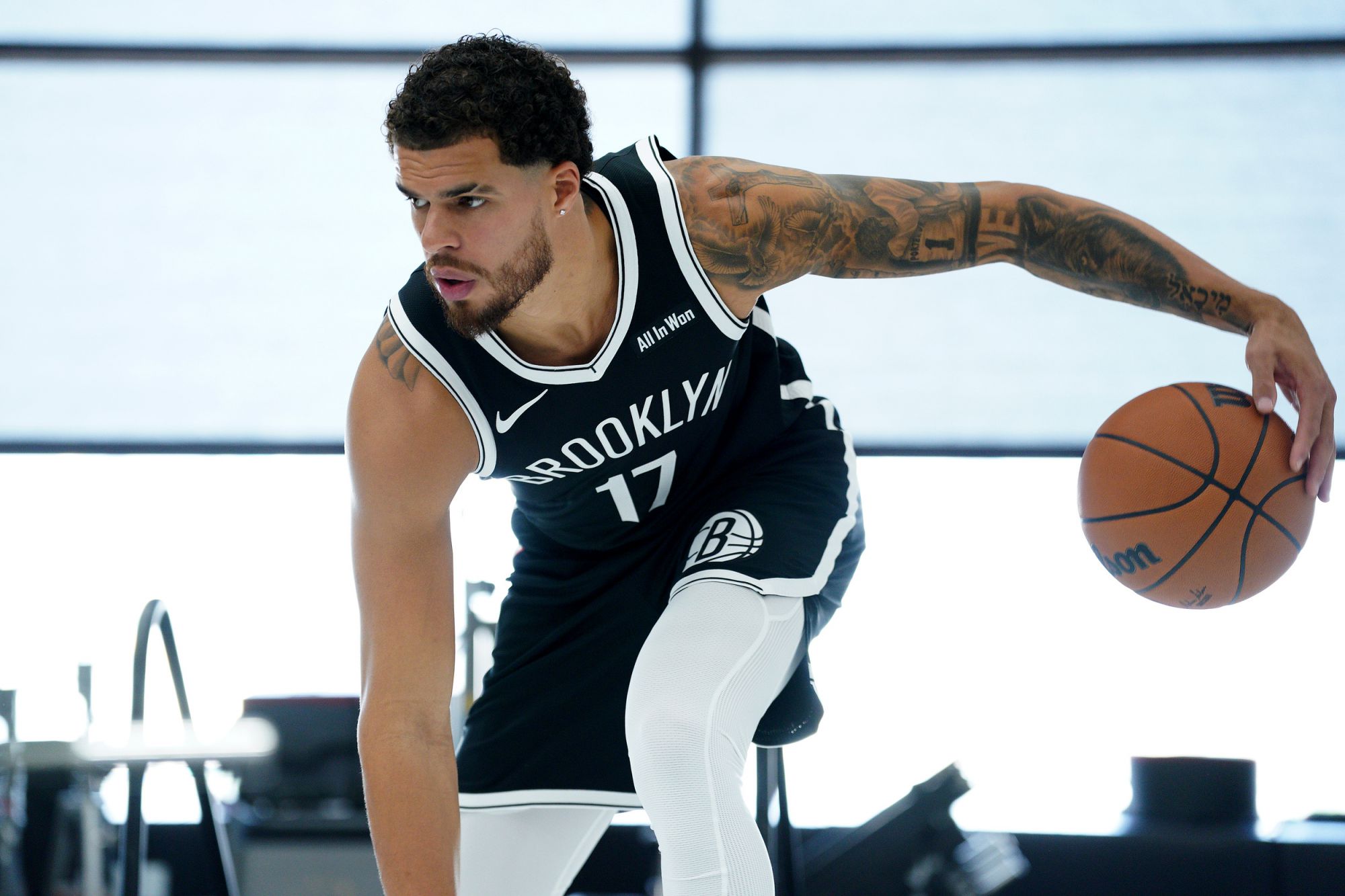 Os Nuggets perderam sangue! Porter Jr. tem média de 22 pontos por jogo nesta temporada e Cameron Johnson tem média de 8 pontos por jogo.