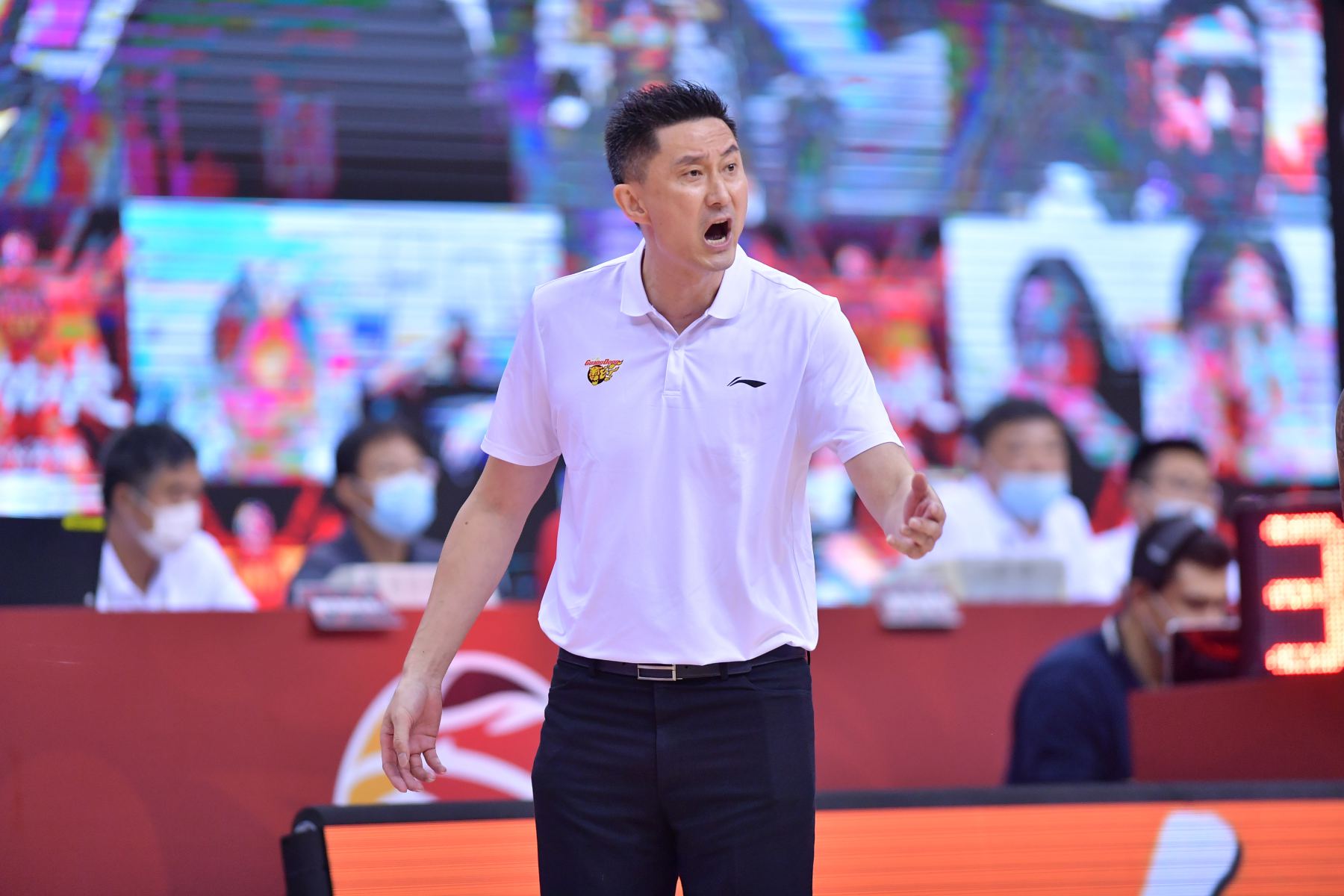 Domínio! A equipa de Guangdong conquistou seis vitórias consecutivas nestes Jogos Nacionais, com média de 27,3 pontos por jogo para vencer o campeonato.